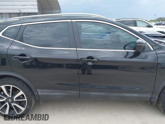 2017 Nissan Rogue SV with VIN JN1BJ1CP8HW028998, listed as a IAAI auction lot 42224825 with 96,213 mi miles and . Bid and sale history available at DreamBid. Image 13.