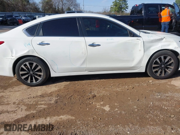 2018 Nissan Altima SV with VIN 1N4AL3APXJC167187, listed as a IAAI auction lot 41725188 with 173,377 mi miles and . Bid and sale history available at DreamBid. Image 6.