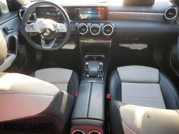 2019 Mercedes-Benz A 220 z VIN WDD3G4EB9KW023454, wystawiony jako Copart lot #50461225 z przebiegiem 26 915 mil mil oraz Nie do naprawy • Non repairable. Historia ofert i sprzedaży dostępna na DreamBid. Obrazek 8.