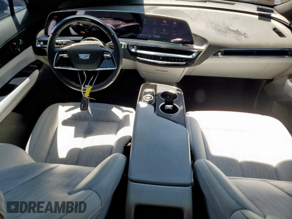 2023 Cadillac LYRIQ RWD Luxury z VIN 1GYKPMRK3PZ001935, wystawiony jako Copart lot #53645875 z przebiegiem Nie podano mil oraz Nie do naprawy • Non repairable. Historia ofert i sprzedaży dostępna na DreamBid. Obrazek 8.