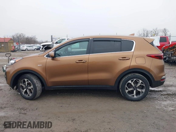 2020 Kia Sportage LX with VIN KNDPMCAC1L7807586, listed as a IAAI auction lot 41485581 with 28,941 mi miles. Bid and sale history available at carsss.com. Image 14.
