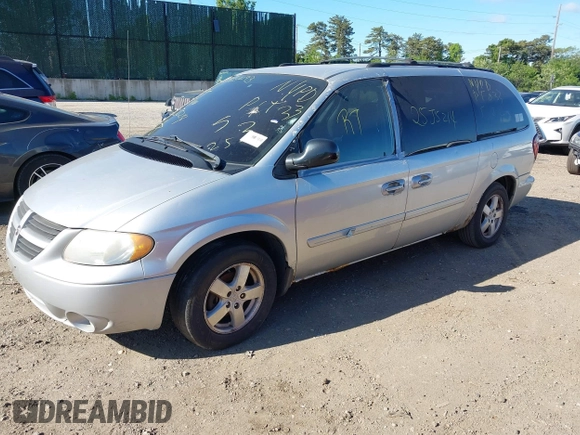 2005 Dodge Caravan SXT with VIN 2D4GP44L75R167901, listed as a IAAI auction lot 42314293 with Not provided miles and . Bid and sale history available at DreamBid. Image 2.