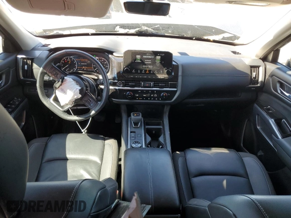 2023 Nissan Pathfinder SL z VIN 5N1DR3CC2PC219853, wystawiony jako Copart lot #47765435 z przebiegiem 30 511 mil mil oraz Szkoda całkowita • Salvage title. Historia ofert i sprzedaży dostępna na DreamBid. Obrazek 8.