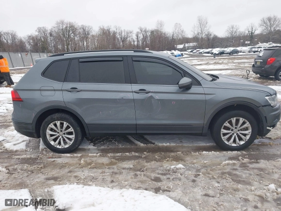 2018 Volkswagen Tiguan S with VIN 3VV0B7AX1JM143571, listed as a IAAI auction lot 41555436 with 72,545 mi miles. Bid and sale history available at carsss.com. Image 13.