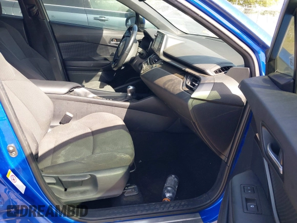 2018 Toyota C-HR XLE z VIN NMTKHMBX7JR004448, wystawiony jako IAAI lot #42785933 z przebiegiem 112 115 mil mil oraz . Historia ofert i sprzedaży dostępna na DreamBid. Obrazek 5.