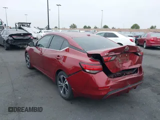 2022 Nissan Sentra SV z VIN 3N1AB8CV7NY268158, wystawiony jako IAAI lot #42355360 z przebiegiem 23 940 mil mil oraz . Historia ofert i sprzedaży dostępna na DreamBid. Obrazek 3.