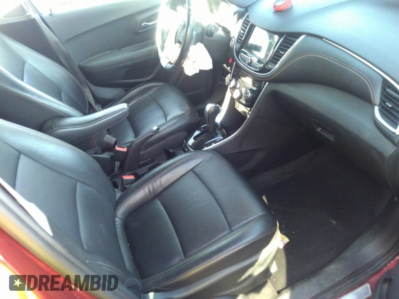 2018 Chevrolet Trax Premier with VIN 3GNCJRSB4JL176333, listed as a IAAI auction lot 40914154 with 66,689 mi miles. Bid and sale history available at carsss.com. Image 5.