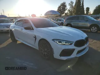 2022 BMW M8 Competition with VIN WBSGV0C07NCJ81642, listed as a Copart auction lot 88699925 with 28,286 mi miles and Salvage Title. Bid and sale history available at carsss.com. Image 4.