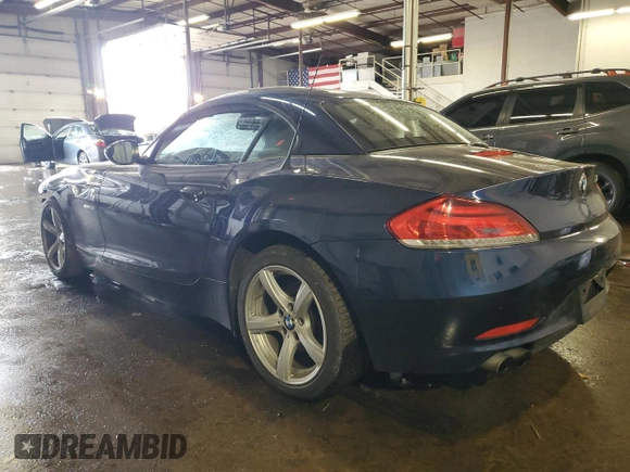 2011 BMW Z4 sDrive30i с VIN WBALM5C52BE380399, выставлен на аукционе Copart как лот 45909605 с пробегом 89 328 миль миль и Списание • Salvage title. История ставок и продаж доступна на DreamBid. Изображение 2.