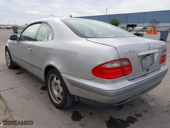 1998 Mercedes-Benz CLK-Class with VIN WDBLJ65G7WF030460, listed as a IAAI auction lot 41633288 with 327,848 mi miles. Bid and sale history available at carsss.com. Image 3.