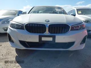 2023 BMW 3 Series 330e xDrive with VIN 3MW39FS0XP8D03304, listed as a IAAI auction lot 41358861 with 33,899 mi miles. Bid and sale history available at carsss.com. Image 20.