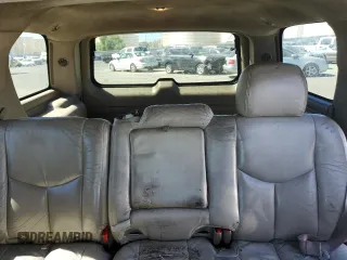 2004 GMC Yukon SLE with VIN 1GKEK13T54J168734, listed as a Copart auction lot 71235204 with 174,429 mi miles and Salvage Title. Bid and sale history available at carsss.com. Image 10.