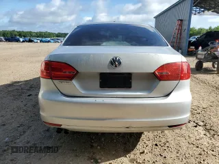 2012 Volkswagen Jetta S z VIN 3VW1K7AJ7CM313625, wystawiony jako Copart lot #56310665 z przebiegiem 158 972 mil mil oraz Czysty tytuł • Clean title. Historia ofert i sprzedaży dostępna na DreamBid. Obrazek 6.