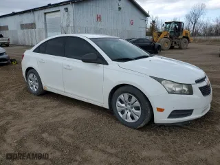 2013 Chevrolet Cruze LS with VIN 1G1PA5SHXD7150053, listed as a Copart auction lot 53801125 with 184,050 mi miles and Clean Title. Bid and sale history available at carsss.com. Image 4.