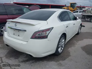 2012 Nissan Maxima 3.5 S with VIN 1N4AA5AP8CC805828, listed as a IAAI auction lot 41917069 with 172,865 mi miles. Bid and sale history available at carsss.com. Image 4.