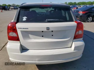 2008 Dodge Caliber SE z VIN 1B3HB28B08D635448, wystawiony jako Copart lot #53859305 z przebiegiem 237 653 mil mil oraz Czysty tytuł • Clean title. Historia ofert i sprzedaży dostępna na DreamBid. Obrazek 6.