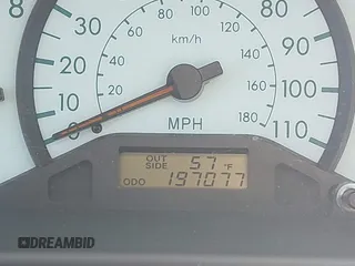 2004 Toyota Corolla CE with VIN 2T1BR38E54C196979, listed as a IAAI auction lot 41714029 with 197,077 mi miles. Bid and sale history available at carsss.com. Image 7.