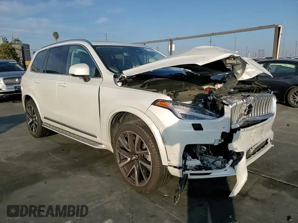 2024 Volvo XC90 Plus Bright Theme with VIN YV4062PE6R1179922, listed as a Copart auction lot 85784094 with 12,843 mi miles and Salvage Title. Bid and sale history available at carsss.com. Image 11.