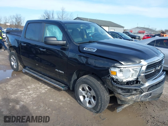 2019 Ram 1500 Big Horn z VIN 1C6SRFFT7KN658334, wystawiony jako IAAI lot #41930603 z przebiegiem 84 124 mil mil oraz . Historia ofert i sprzedaży dostępna na DreamBid. Obrazek 1.