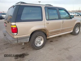 1996 Ford Explorer XL z VIN 1FMDU34X4TUD79706, wystawiony jako IAAI lot #41105853 z przebiegiem 152 175 mil mil oraz . Historia ofert i sprzedaży dostępna na DreamBid. Obrazek 13.