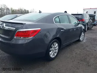 2012 Buick LaCrosse Leather with VIN 1G4GC5ER2CF331993, listed as a IAAI auction lot 41951754 with 105,937 mi miles. Bid and sale history available at carsss.com. Image 6.