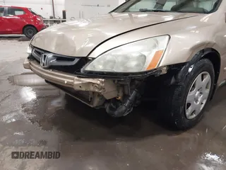 2005 Honda Accord LX z VIN 1HGCM56405A154610, wystawiony jako IAAI lot #41981328 z przebiegiem 177 047 mil mil oraz . Historia ofert i sprzedaży dostępna na DreamBid. Obrazek 6.