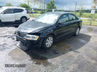2013 Volkswagen Jetta SE z VIN 3VWDX7AJ4DM396477, wystawiony jako IAAI lot #42659959 z przebiegiem 115 833 mil mil oraz . Historia ofert i sprzedaży dostępna na DreamBid. Obrazek 17.