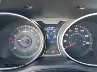 2017 Hyundai Veloster Value Edition with VIN KMHTC6AD6HU318164, listed as a Copart auction lot 48585725 with 112,578 mi miles and Salvage Title. Bid and sale history available at carsss.com. Image 9.