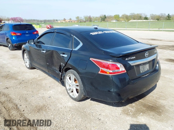 2014 Nissan Altima SL with VIN 1N4BL3AP7EC109242, listed as a IAAI auction lot 42026172 with 112,588 mi miles and . Bid and sale history available at DreamBid. Image 3.