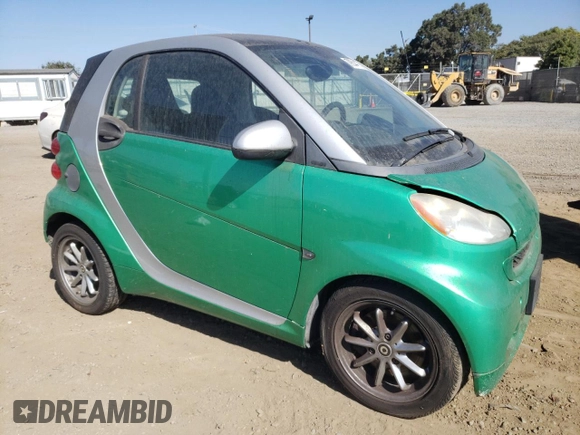 2008 Smart fortwo Pure z VIN WMEEJ31X18K113151, wystawiony jako Copart lot #79044774 z przebiegiem 56 530 mil mil oraz Czysty tytuł • Clean title. Historia ofert i sprzedaży dostępna na DreamBid. Obrazek 4.