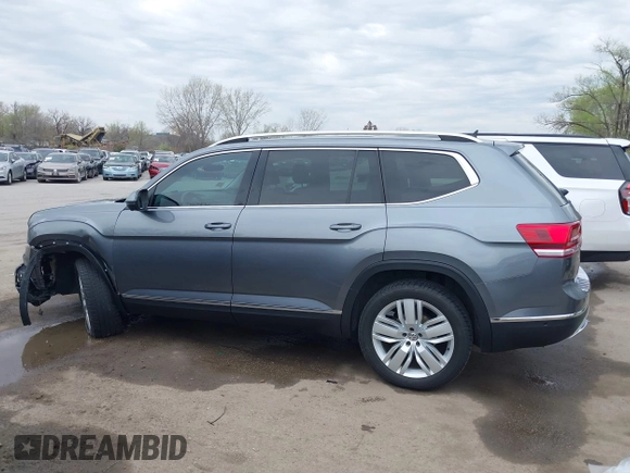 2018 Volkswagen Atlas SEL Premium with VIN 1V2NR2CA2JC592186, listed as a IAAI auction lot 41923620 with 108,162 mi miles and . Bid and sale history available at DreamBid. Image 14.