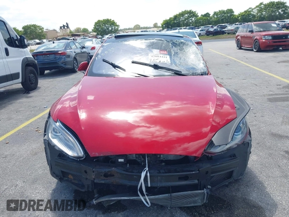 2016 Tesla Model S 70 with VIN 5YJSA1E16GF135833, listed as a IAAI auction lot 42084421 with 97,615 mi miles and . Bid and sale history available at DreamBid. Image 13.