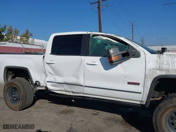 2016 GMC Sierra 1500 SLT with VIN 3GTU2NEC2GG244329, listed as a IAAI auction lot 40810002 with 121,716 mi miles. Bid and sale history available at carsss.com. Image 17.
