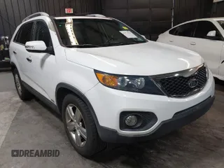 2013 Kia Sorento EX with VIN 5XYKUDA24DG321236, listed as a IAAI auction lot 41971501 with 88,673 mi miles. Bid and sale history available at carsss.com. Image 1.