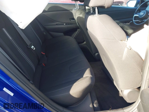 2023 Hyundai Elantra SEL z VIN KMHLS4AG4PU483002, wystawiony jako IAAI lot #41838930 z przebiegiem 7 501 mil mil oraz . Historia ofert i sprzedaży dostępna na DreamBid. Obrazek 8.
