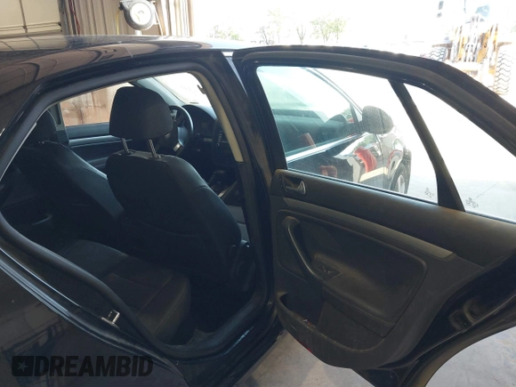2008 Volkswagen Jetta SE with VIN 3VWRM71K08M115501, listed as a IAAI auction lot 42380706 with 212,471 mi miles and . Bid and sale history available at DreamBid. Image 8.