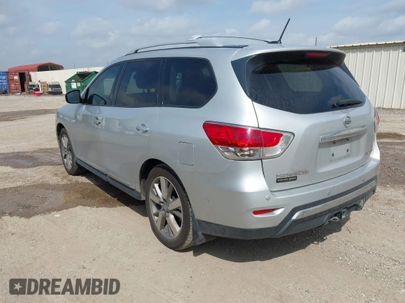 2015 Nissan Pathfinder S with VIN 5N1AR2MM6FC720408, listed as a IAAI auction lot 42752896 with 203,795 mi miles and . Bid and sale history available at DreamBid. Image 3.