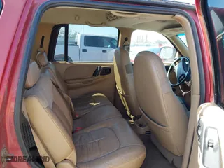 1998 Dodge Durango with VIN 1B4HS28Z6WF227188, listed as a IAAI auction lot 41943688 with 155,711 mi miles. Bid and sale history available at carsss.com. Image 8.