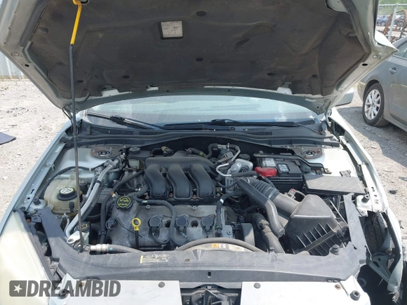 2007 Mercury Milan with VIN 3MEHM07157R603668, listed as a IAAI auction lot 42418520 with 238,471 mi miles and . Bid and sale history available at DreamBid. Image 10.