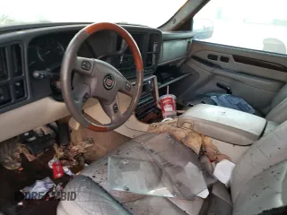 2004 Cadillac Escalade z VIN 1GYEK63N64R200175, wystawiony jako Copart lot #86566364 z przebiegiem Nie podano mil oraz Szkoda całkowita • Salvage title. Historia ofert i sprzedaży dostępna na DreamBid. Obrazek 8.