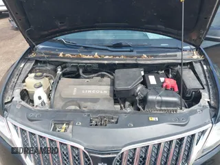 2012 Lincoln MKX z VIN 2LMDJ8JK8CBL17752, wystawiony jako IAAI lot #42430515 z przebiegiem 220 452 mil mil oraz . Historia ofert i sprzedaży dostępna na DreamBid. Obrazek 10.