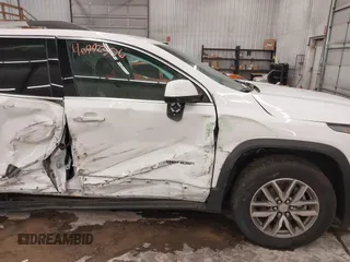 2017 GMC Acadia SLE with VIN 1GKKNSLS9HZ275154, listed as a IAAI auction lot 40992306 with 171,441 mi miles. Bid and sale history available at carsss.com. Image 6.