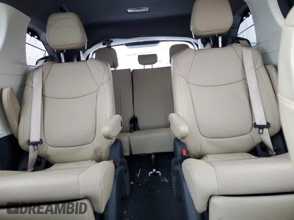 2022 Toyota Sienna Limited with VIN 5TDZSKFCXNS068163, listed as a Copart auction lot 81827224 with 40,821 mi miles and Salvage Title. Bid and sale history available at carsss.com. Image 10.