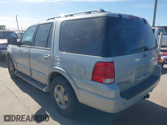 2006 Ford Expedition Limited with VIN 1FMFU19506LA74878, listed as a IAAI auction lot 41238625 with 166,422 mi miles. Bid and sale history available at carsss.com. Image 3.