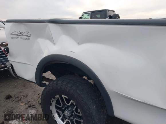 1999 Ford F-250 with VIN 1FTPX28LXXNB37027, listed as a IAAI auction lot 41410236 with 207,930 mi miles and . Bid and sale history available at DreamBid. Image 19.