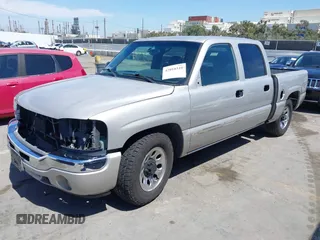 2006 GMC Sierra 1500 SLE1 z VIN 2GTEC13Z661353952, wystawiony jako IAAI lot #42018310 z przebiegiem 153 341 mil mil oraz . Historia ofert i sprzedaży dostępna na DreamBid. Obrazek 2.
