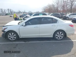 2008 Honda Accord EX-L z VIN 1HGCP36878A025590, wystawiony jako IAAI lot #41913895 z przebiegiem 78 957 mil mil oraz . Historia ofert i sprzedaży dostępna na DreamBid. Obrazek 14.