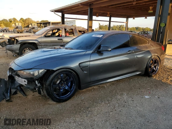 2016 BMW M4 with VIN WBS3R9C5XGK338284, listed as a Copart auction lot 70488743 with 86,452 mi miles. Bid and sale history available at carsss.com. Image 1.