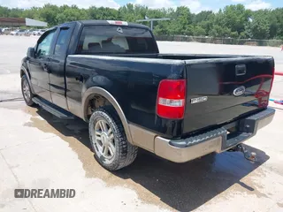2005 Ford F-150 XLT с VIN 1FTPX12555NA33112, выставлен на аукционе IAAI как лот 42489921 с пробегом 247 309 миль миль и . История ставок и продаж доступна на DreamBid. Изображение 3.