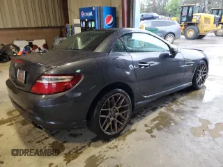 2015 Mercedes-Benz SLK 250 z VIN WDDPK4HA9FF104558, wystawiony jako Copart lot #52104545 z przebiegiem 77 054 mil mil oraz Szkody całkowita. Historia ofert i sprzedaży dostępna na DreamBid. Obrazek 3.